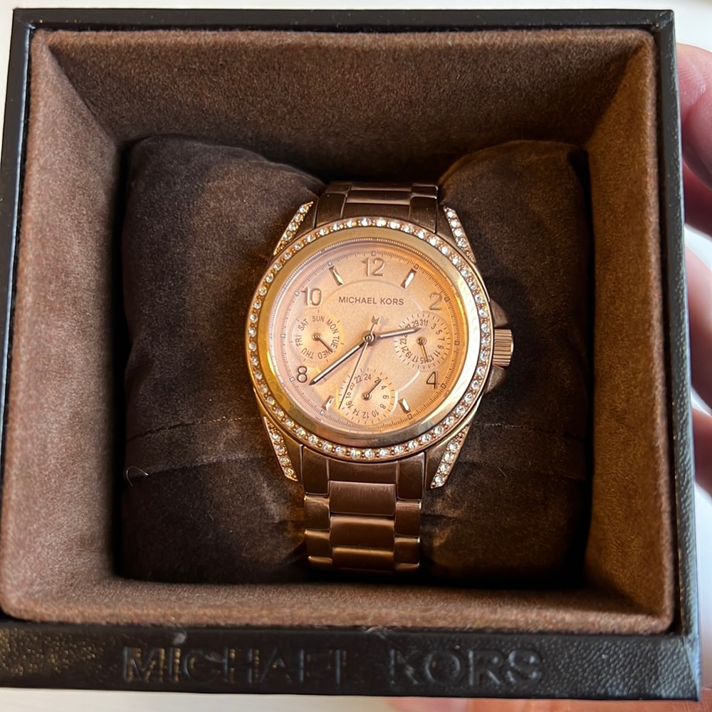 Women’s Michael Kors rose gold watch